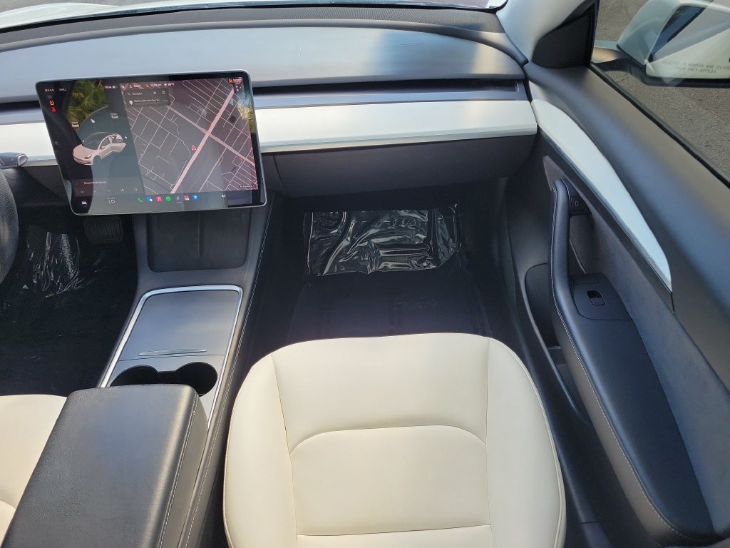 Used 2021 Tesla Model 3 Standard Range Plus RWD image 16