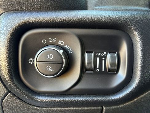 Used 2022 RAM 1500 Laramie image 5