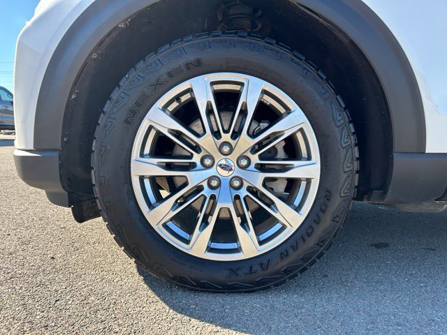 Used 2025 Ford Explorer Active w/ Active Comfort Package AWD/4WD image 12