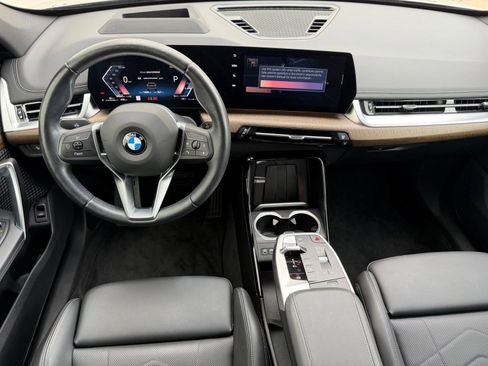 Used 2025 BMW X1 xDrive28i AWD/4WD image 15