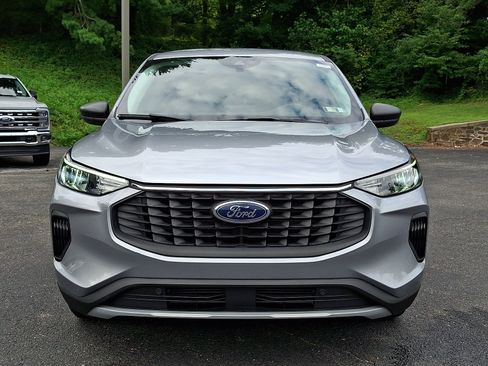 Certified 2023 Ford Escape Active w/ Cold Weather Package FWD image 2
