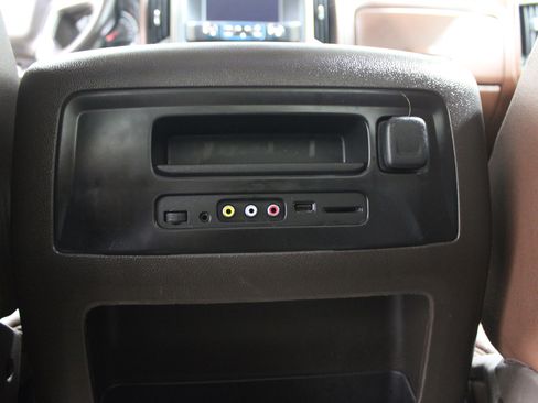 Used 2015 Chevrolet Silverado 2500 High Country image 23