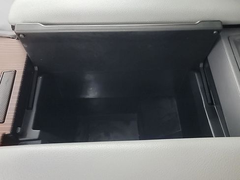 Used 2022 Toyota Sienna XLE image 33