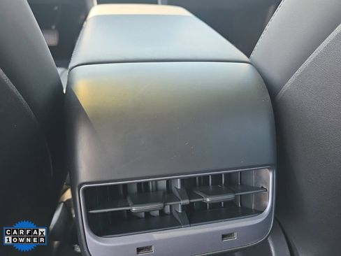 Used 2019 Tesla Model 3 Standard Range Plus image 46