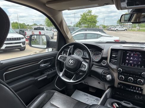 Used 2019 RAM 1500 Laramie AWD/4WD image 49