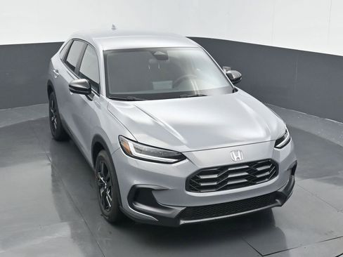 Certified 2026 Honda HR-V Sport image 3