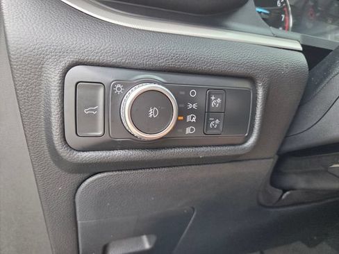 Used 2022 Ford Explorer XLT w/ Equipment Group 202A RWD image 20