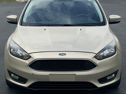 Used 2018 Ford Focus SEL image 2