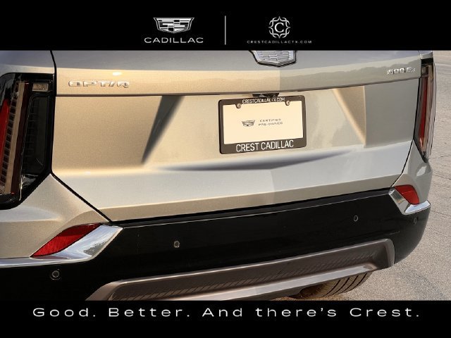Certified 2025 Cadillac Optiq Luxury 2 AWD/4WD image 9
