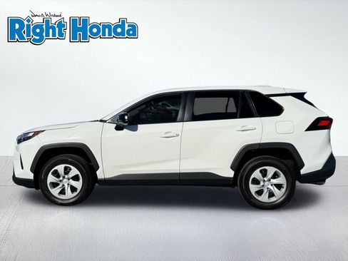Used 2025 Toyota RAV4 LE AWD/4WD image 3