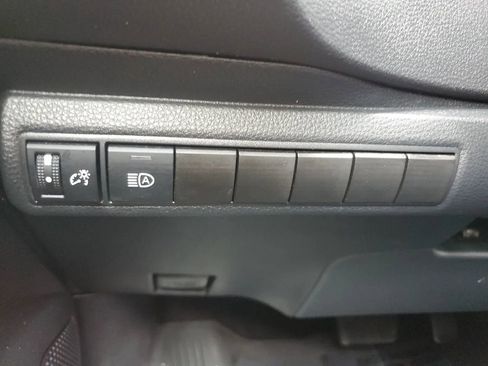 Used 2022 Toyota Corolla SE FWD image 34