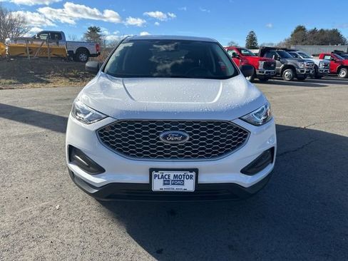 Used 2024 Ford Edge SE image 2