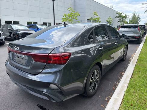 Used 2023 Kia Forte LXS w/ LXS Technology Package FWD image 6