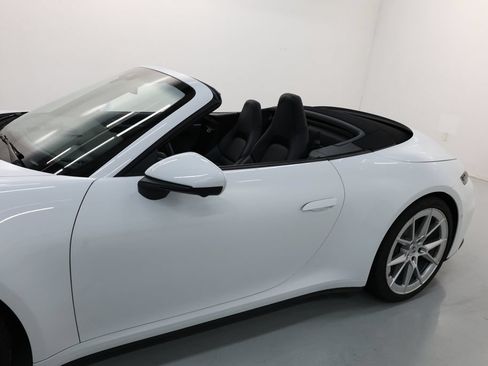 Used 2025 Porsche 911 Carrera RWD image 61
