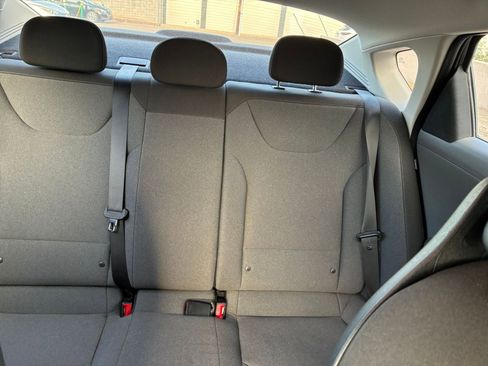 Used 2025 Kia K4 LXS FWD image 36