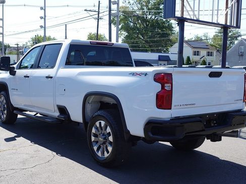 Used 2025 Chevrolet Silverado 2500 Custom w/ Custom Value Package AWD/4WD image 2