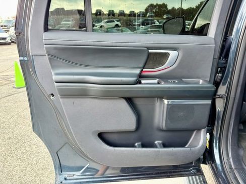 Used 2025 Ford Expedition Max Platinum w/ Stealth Appearance Package AWD/4WD image 27