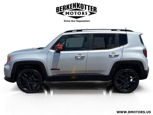 Used 2020 Jeep Renegade Latitude AWD/4WD image 6
