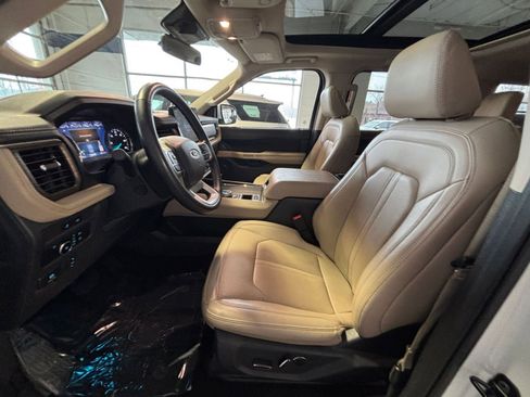 Used 2024 Ford Expedition Limited image 34