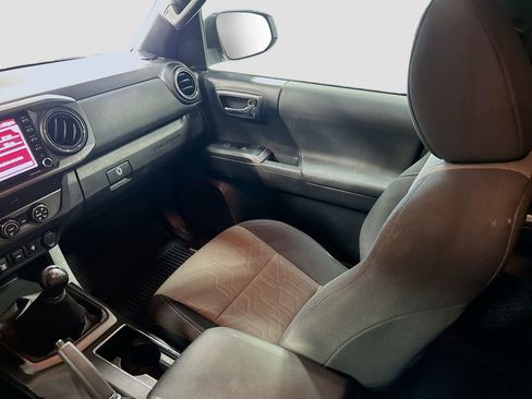 Used 2020 Toyota Tacoma 4x4 Double Cab image 21