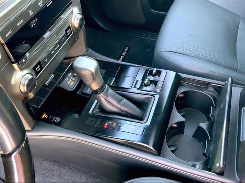 Used 2021 Lexus GX 460 Premium image 17