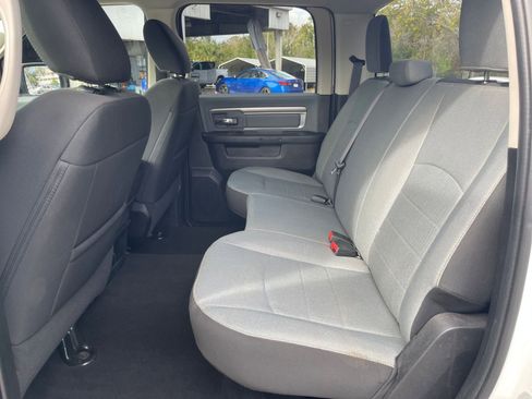 Used 2022 RAM 1500 Classic SLT image 24