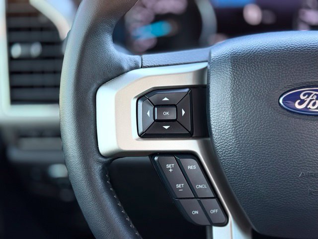 Certified 2022 Ford F250 Lariat w/ Lariat Value Package AWD/4WD image 38