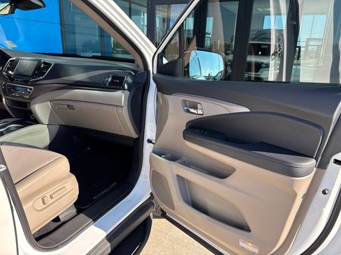 Used 2023 Honda Ridgeline RTL-E image 20