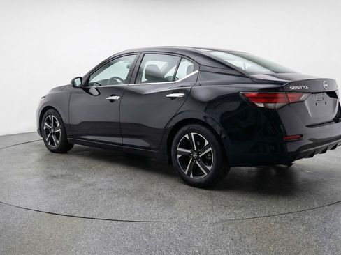 Used 2025 Nissan Sentra SV image 6