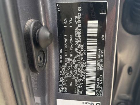 Used 2018 Lexus GX 460 Premium w/ Premium Package image 24