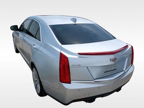 Used 2017 Cadillac ATS Luxury RWD image 3