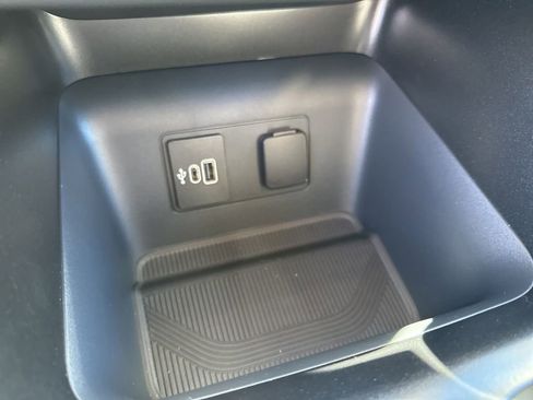 New 2026 Ford Explorer Active w/ Active Comfort Package image 28