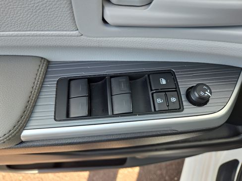 Certified 2025 Toyota Sienna LE w/ LE Plus Package AWD/4WD image 28
