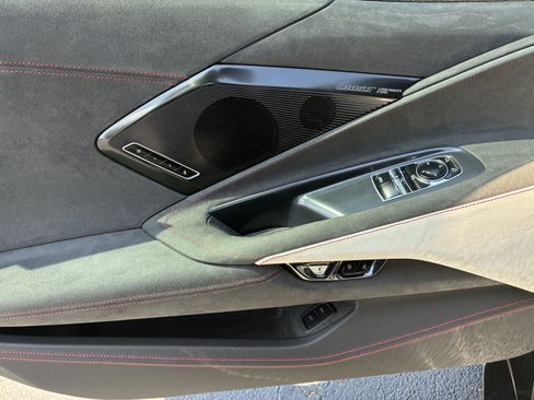 Used 2023 Chevrolet Corvette Stingray Premium Cpe w/ Z51 Performance Package RWD image 17