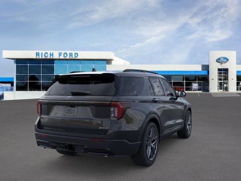 New 2026 Ford Explorer ST-Line w/ ST-Line Street Pack AWD/4WD image 12