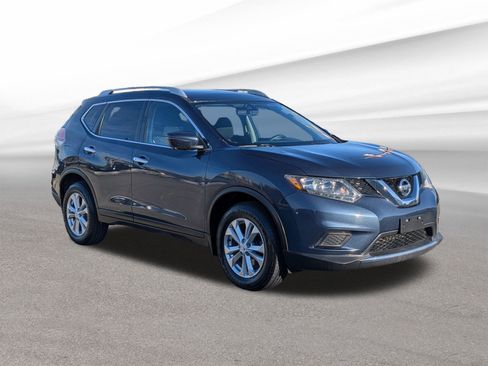 Used 2016 Nissan Rogue SV w/ SV Premium Package image 4
