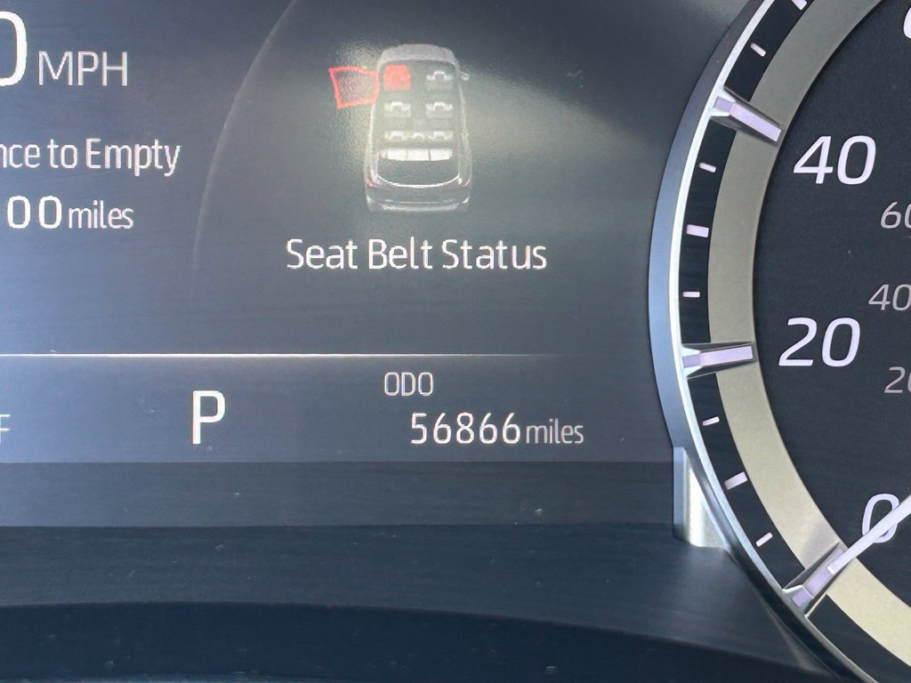 Used 2022 Toyota Highlander XLE FWD image 21