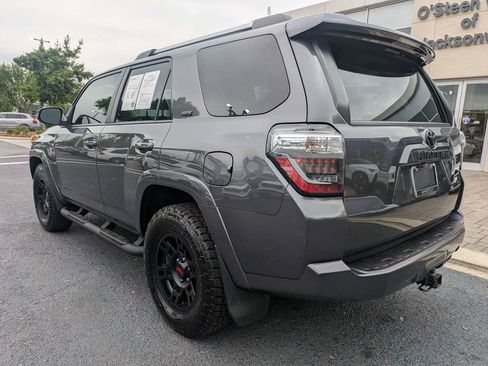 Used 2023 Toyota 4Runner SR5 Premium w/ Moonroof Package RWD image 4