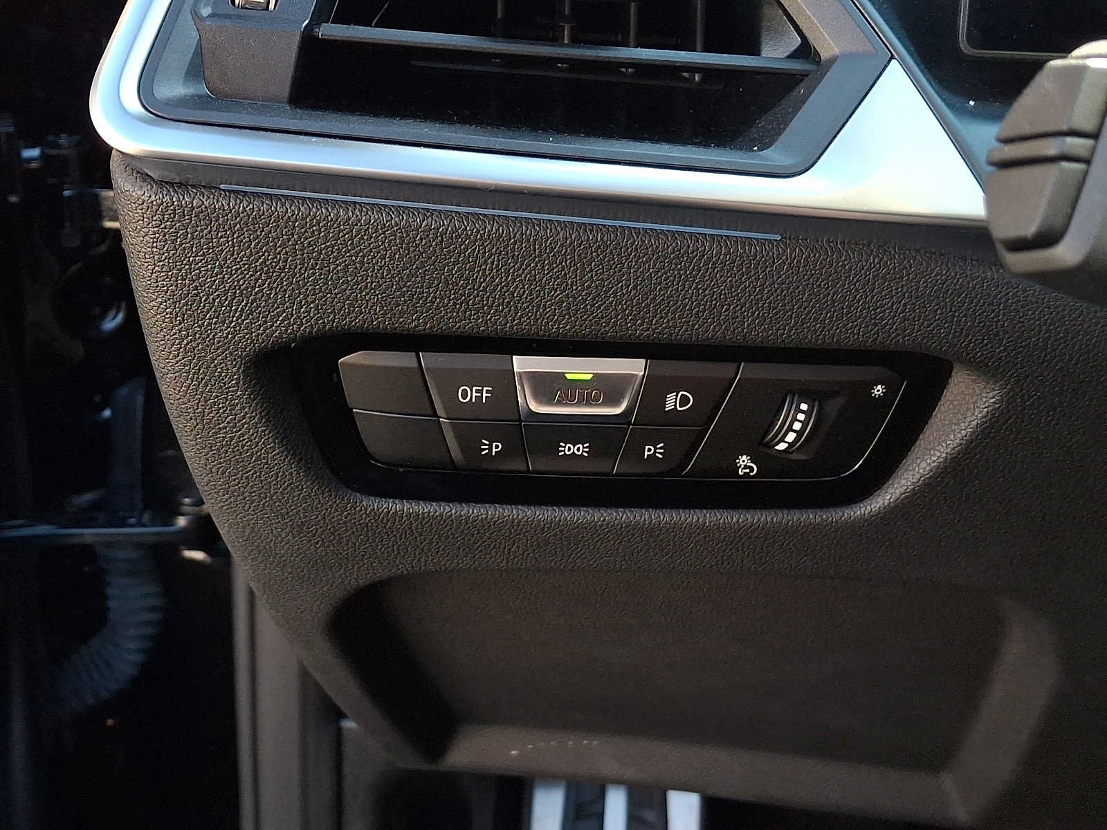 Used 2024 BMW M2 w/ Lighting Package RWD image 27