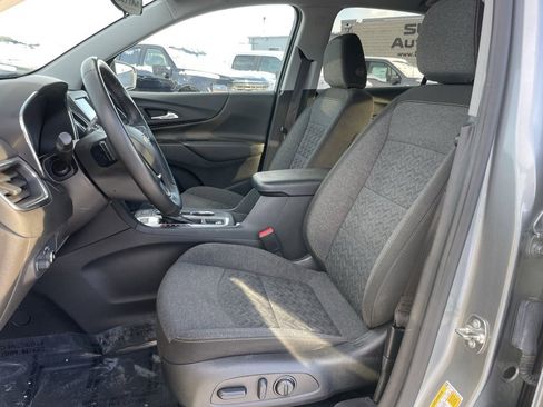 Used 2024 Chevrolet Equinox LT image 7