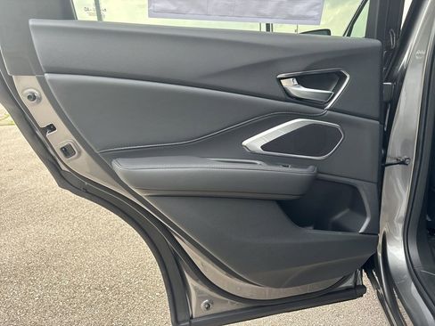 Used 2024 Acura RDX SH-AWD image 9