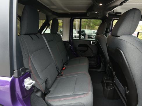 New 2026 Jeep Wrangler Unlimited Rubicon AWD/4WD image 27