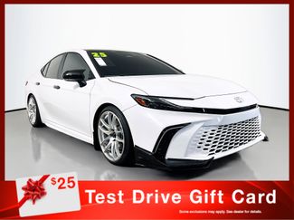 Used 2025 Toyota Camry XSE video 1