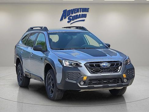 Certified 2025 Subaru Outback Wilderness AWD/4WD image 1