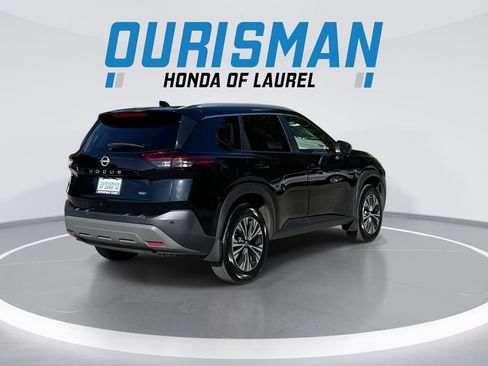 Used 2023 Nissan Rogue SV w/ SV Premium B Package FWD image 8