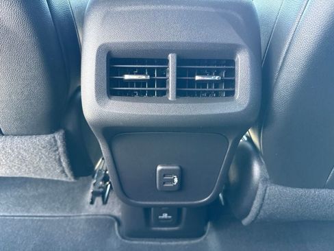 Used 2024 Chevrolet Equinox RS w/ RS Leather Package AWD/4WD image 19