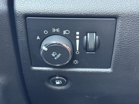 Used 2021 Jeep Grand Cherokee Laredo X AWD/4WD image 21