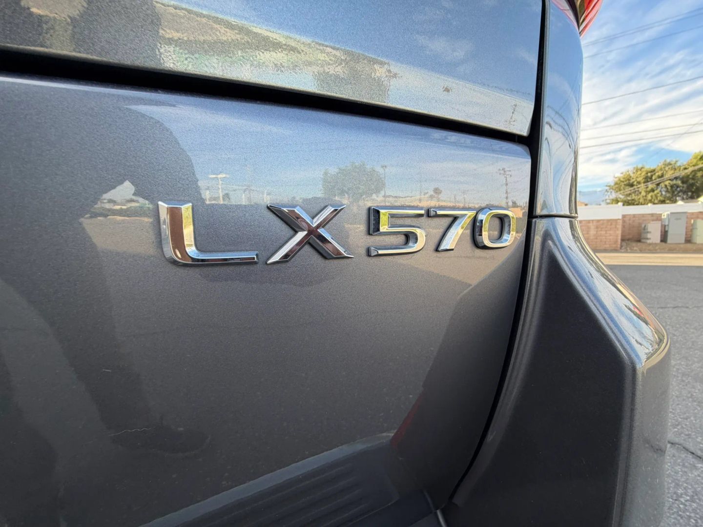 Used 2016 Lexus LX 570 4WD w/ Luxury Package image 39