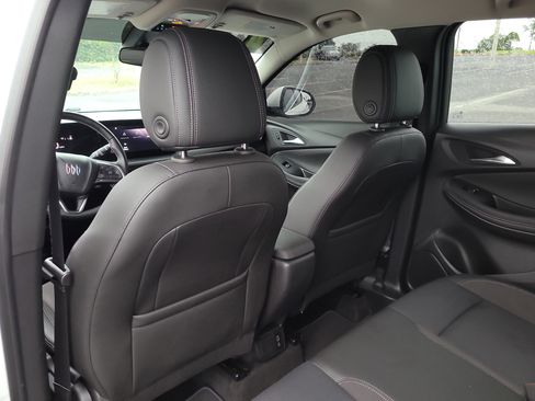 Used 2024 Buick Encore GX Preferred w/ Advanced Technology Package FWD image 14