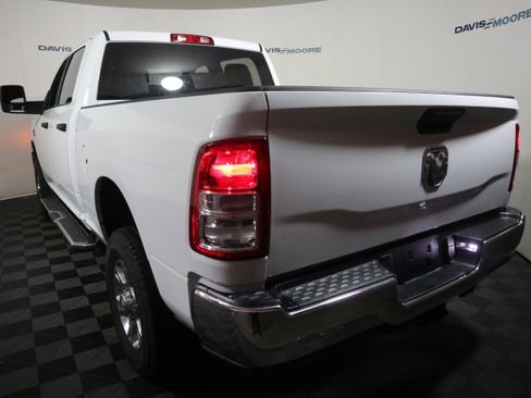 Used 2023 RAM 2500 Big Horn w/ Level 1 Equipment Group image 9